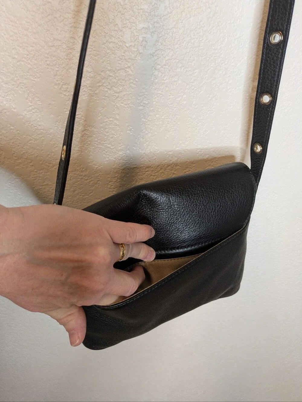 Talbots Black Genuine Leather Snap Flap Crossbody Bag • Excellent